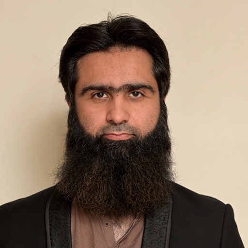 Portrait of invited speaker 4